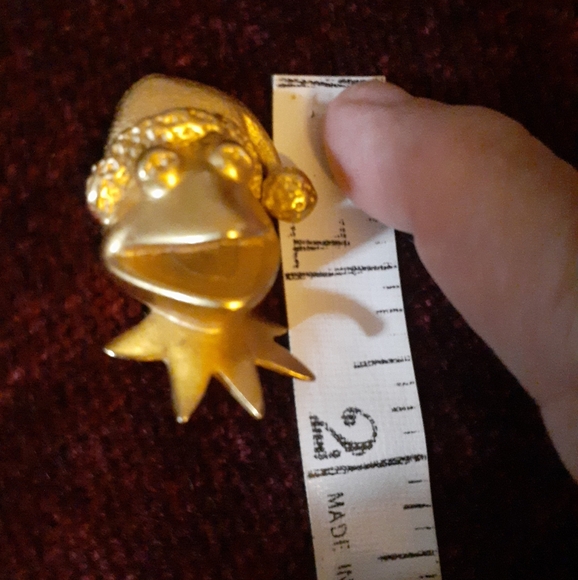 Vintage Kermit The Frog  goldtone pin. - Picture 3 of 3